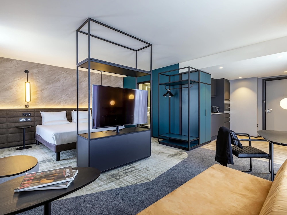 Estudio con 1 Cama Súper King y 1 Sofá Cama Doble del hotel Novotel Liverpool Paddington Village