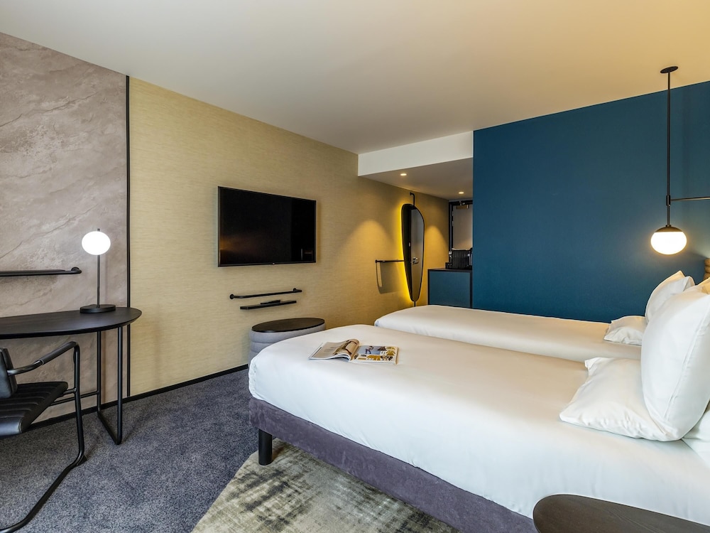 Habitación ejecutiva con 2 camas individuales del hotel Novotel Liverpool Paddington Village. Foto 5