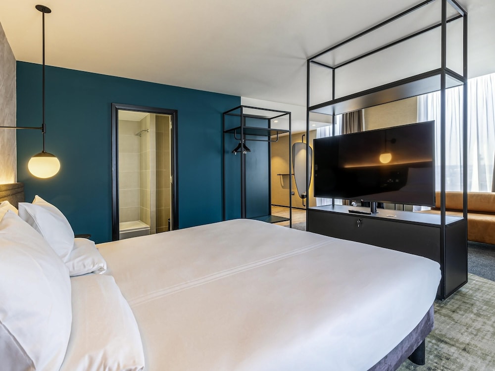 Estudio con 1 Cama Súper King y 1 Sofá Cama Doble del hotel Novotel Liverpool Paddington Village. Foto 5