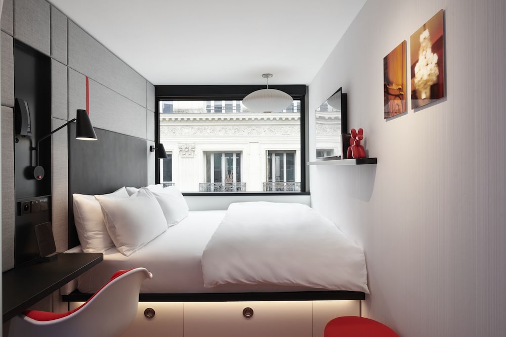 Habitación, 1 cama doble del hotel Citizenm Paris Opera. Foto 2