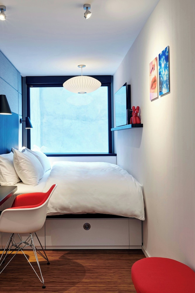 Habitación, 1 cama doble del hotel Citizenm Paris Opera. Foto 10