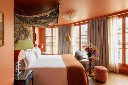 Habitación Deluxe del hotel Le Grand Mazarin. Foto 5