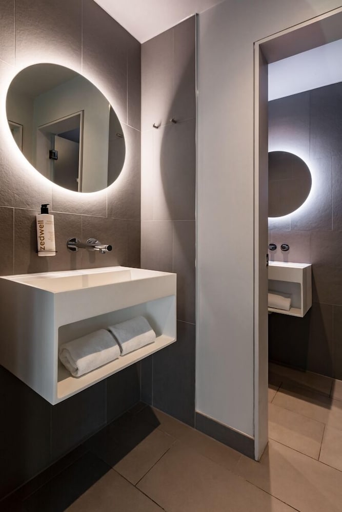 Habitación familiar del hotel Zedwell Piccadilly Circus. Foto 3