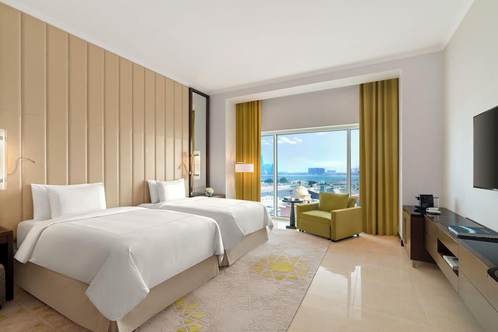 Habitación Superior del hotel Rixos Marina Abu Dhabi. Foto 3