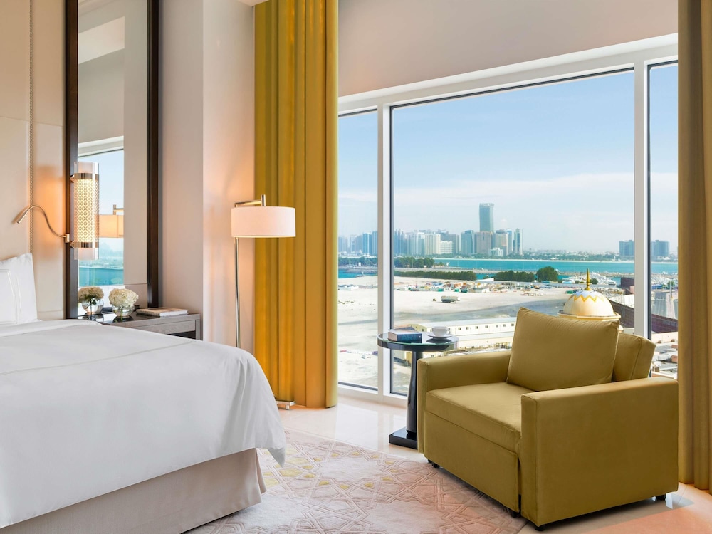 Habitación Superior del hotel Rixos Marina Abu Dhabi. Foto 4