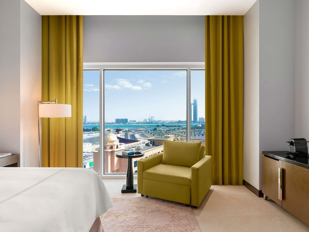 Habitación Superior del hotel Rixos Marina Abu Dhabi. Foto 7