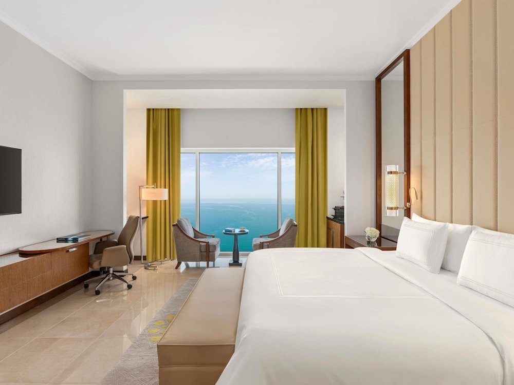 Habitación Deluxe - Vistas al Mar del hotel Rixos Marina Abu Dhabi. Foto 5