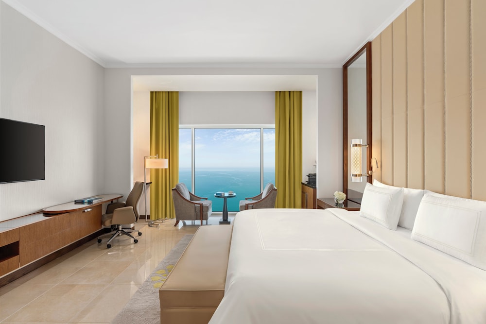 Habitación Deluxe - Vistas al Mar del hotel Rixos Marina Abu Dhabi. Foto 7