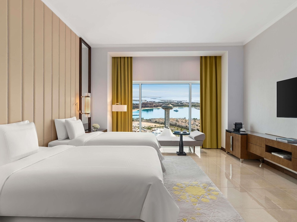 Habitación Familiar de Dos Dormitorios del hotel Rixos Marina Abu Dhabi. Foto 1