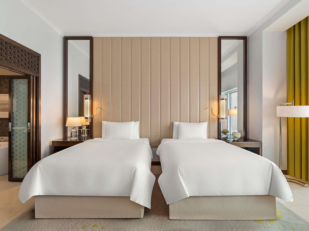 Habitación Familiar de Dos Dormitorios del hotel Rixos Marina Abu Dhabi. Foto 4