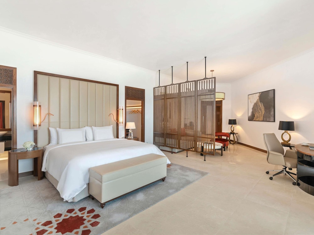 Suite Deluxe de un dormitorio del hotel Rixos Marina Abu Dhabi. Foto 3