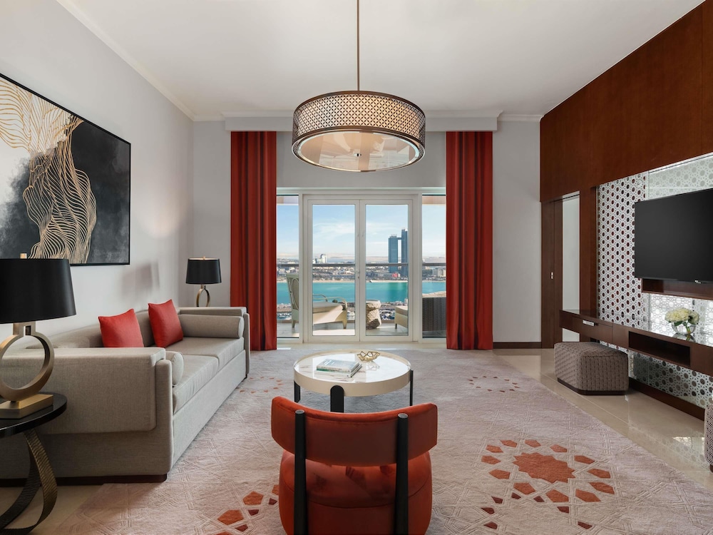 Suite Premium de Dos Dormitorios del hotel Rixos Marina Abu Dhabi. Foto 6