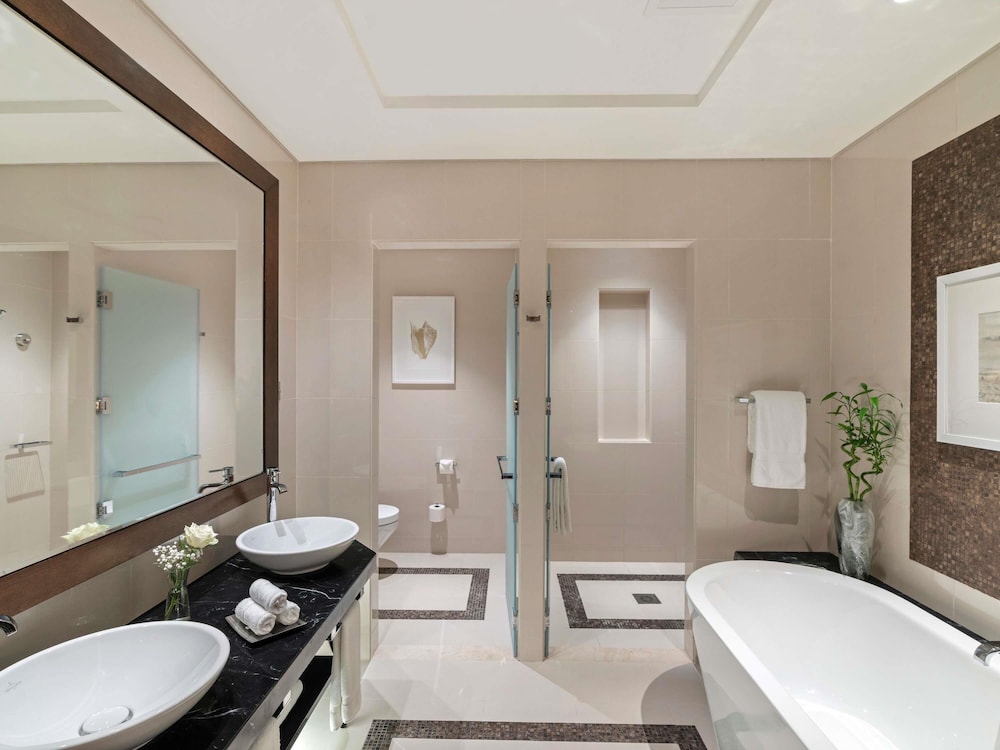 Suite Premium de Dos Dormitorios del hotel Rixos Marina Abu Dhabi. Foto 8