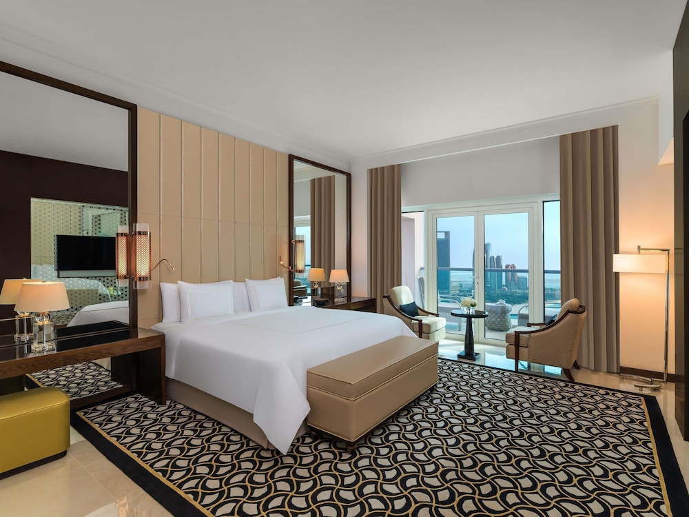Suite King de Dos Dormitorios del hotel Rixos Marina Abu Dhabi. Foto 7