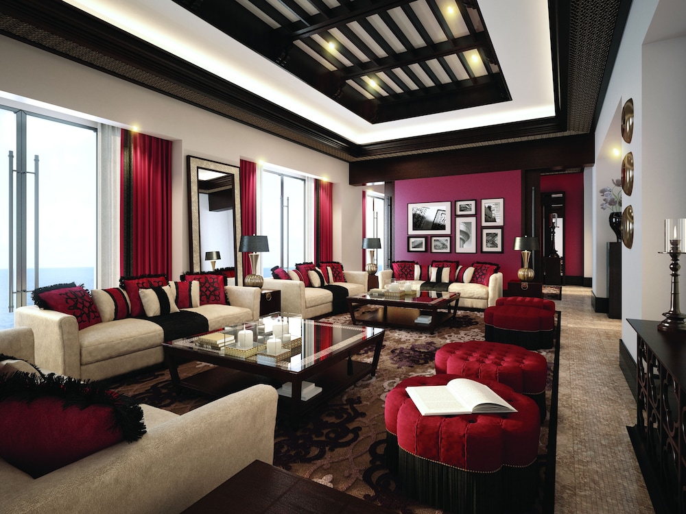 Suite Presidencial de Tres Dormitorios del hotel Rixos Marina Abu Dhabi. Foto 1