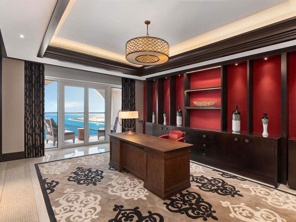 Suite Presidencial de Tres Dormitorios del hotel Rixos Marina Abu Dhabi. Foto 6