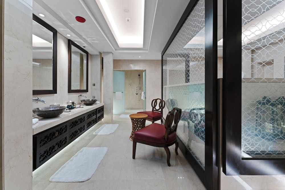 Suite Presidencial de Tres Dormitorios del hotel Rixos Marina Abu Dhabi. Foto 12