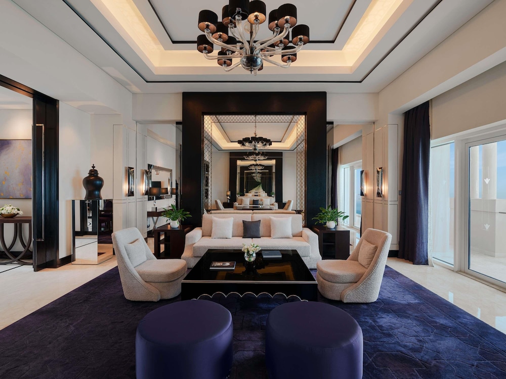 Suite Real de Cuatro Dormitorios del hotel Rixos Marina Abu Dhabi. Foto 7
