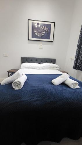 Habitación Doble con baño privado del hotel Argyle Square. Foto 15