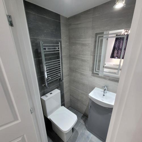 Habitación Doble con baño privado - 2 camas del hotel Argyle Square. Foto 5