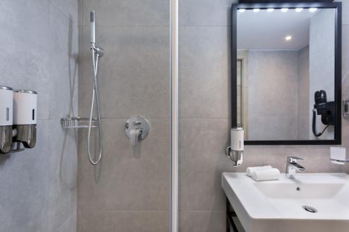 Habitación Doble Superior - 1 o 2 camas del hotel Azur by ST Hotels. Foto 2