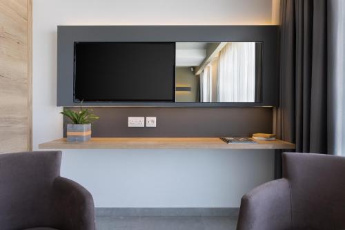 Habitación Doble Deluxe - 1 o 2 camas del hotel Azur by ST Hotels. Foto 7