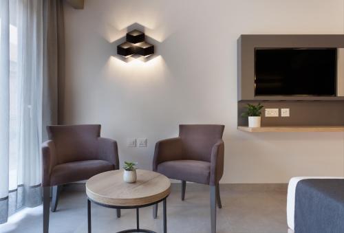 Habitación Doble Deluxe - 1 o 2 camas del hotel Azur by ST Hotels. Foto 9
