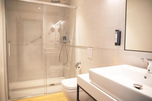 Estudio Superior del hotel nQn Aparts and Suites Sevilla. Foto 5