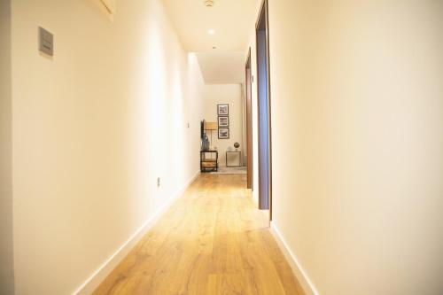 Apartamento con terraza del hotel nQn Aparts and Suites Sevilla. Foto 5