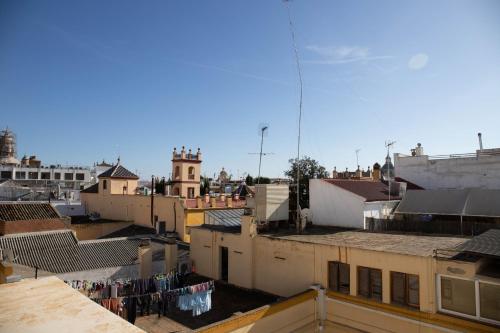 Apartamento con terraza del hotel nQn Aparts and Suites Sevilla. Foto 9