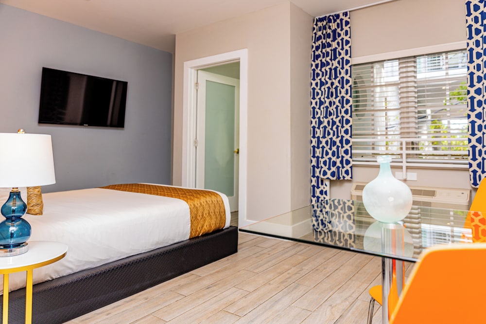 Estudio, 1 cama de matrimonio del hotel Oceanside and Suites. Foto 2