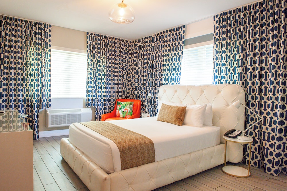 Habitación estándar, 1 cama de matrimonio grande del hotel Oceanside and Suites. Foto 3