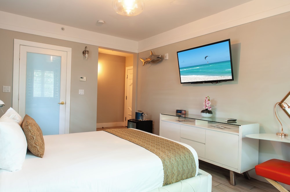 Habitación estándar, 1 cama de matrimonio del hotel Oceanside and Suites. Foto 4