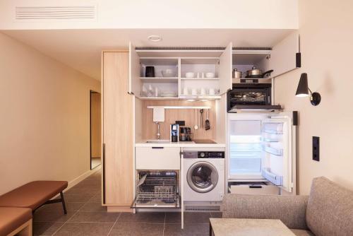 Estudio del hotel Adina Apartment Dusseldorf. Foto 3