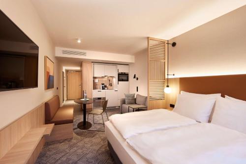 Estudio del hotel Adina Apartment Dusseldorf. Foto 12