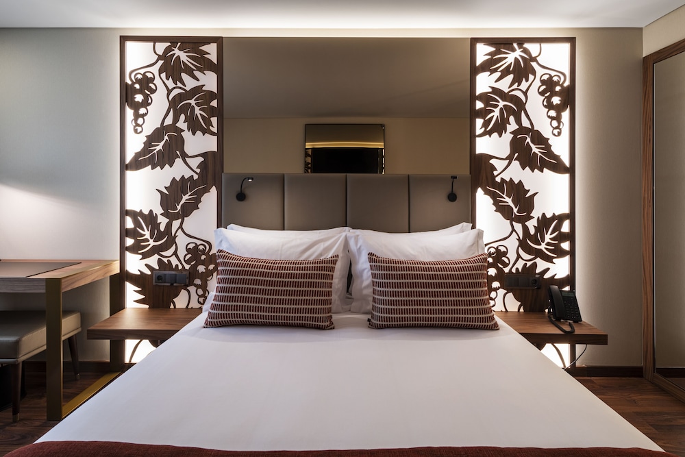 Habitación estándar doble del hotel TURIM Oporto. Foto 1