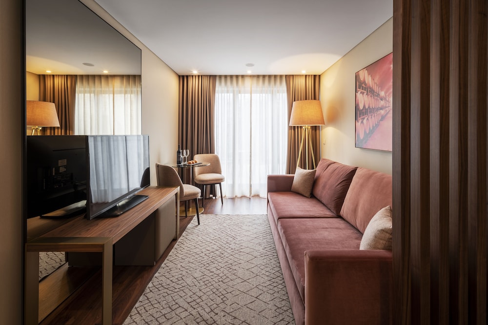 Suite del hotel TURIM Oporto. Foto 2