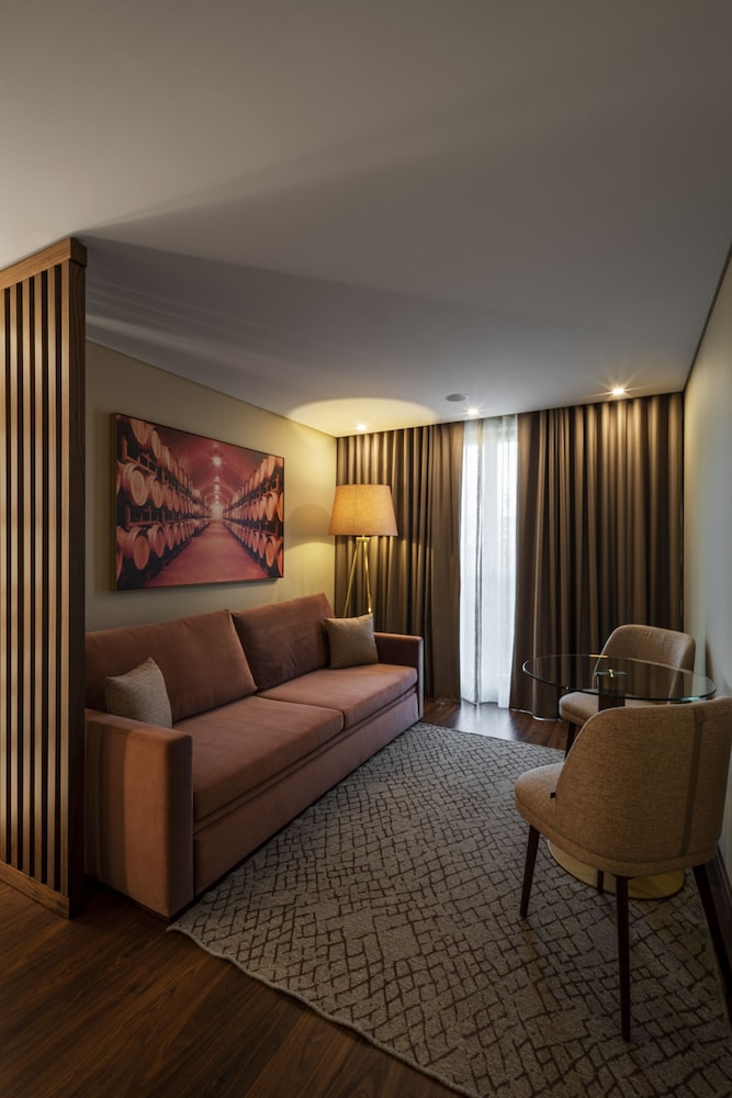 Suite del hotel TURIM Oporto. Foto 3