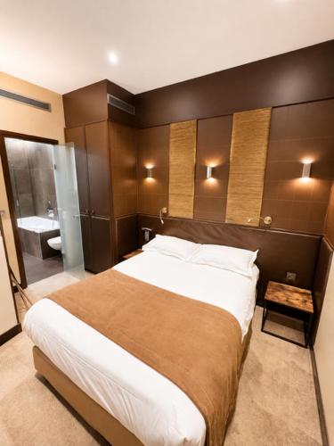 Habitación Doble Deluxe del hotel L'adresse. Foto 6