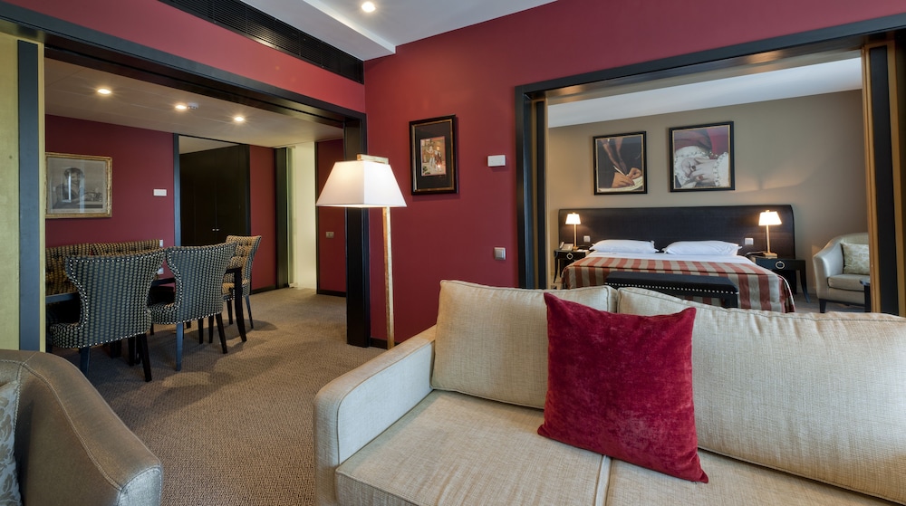 Suite del hotel Casino Chaves. Foto 1