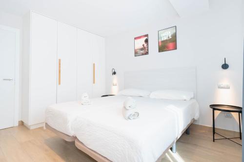 Apartamento Superior 1 habitación Vista ciudad Sofá Cama incluido 2 Camas individuales del hotel URBANSEA Las Palmas. Foto 2