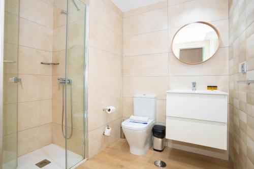 Apartamento Superior 1 habitación Vista ciudad Sofá Cama incluido 2 Camas individuales del hotel URBANSEA Las Palmas. Foto 5