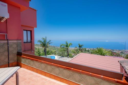 Habitación Doble con vistas al mar del hotel Finca El Pastel. Foto 1