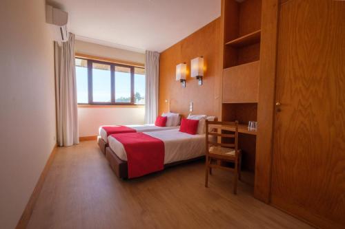 Habitación Doble Superior con vistas al mar - 1 o 2 camas del hotel Vilar Oporto. Foto 11