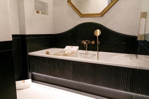 Habitación Doble Deluxe - 1 o 2 camas del hotel Casa Palacio Don Ramón. Foto 4