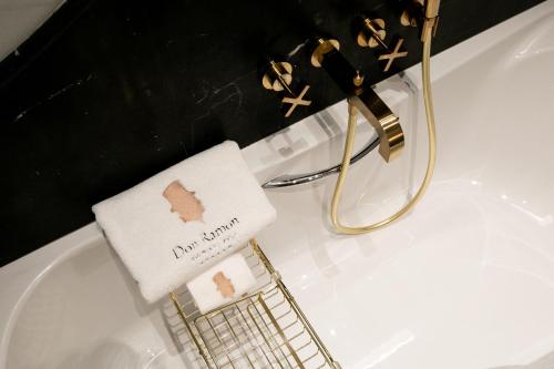 Habitación Doble Deluxe - 1 o 2 camas del hotel Casa Palacio Don Ramón. Foto 8