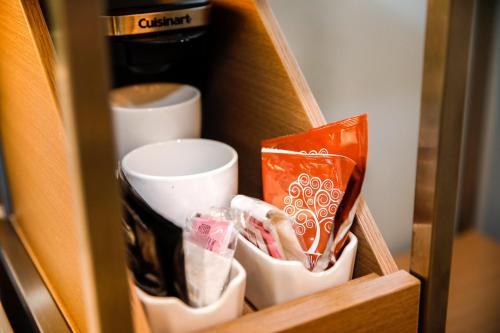 Habitación Deluxe con cama extragrande - No fumadores del hotel Wingate By Wyndham Bronx/haven Park. Foto 11