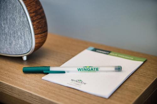 Habitación Deluxe - Cama grande - No Fumadores del hotel Wingate By Wyndham Bronx/haven Park. Foto 8