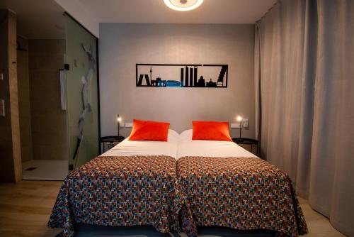 Habitación doble Con Cocina Vista ciudad Sofá Cama incluido 2 Camas individuales del hotel E-kilibrio and Apart-suites. Foto 2