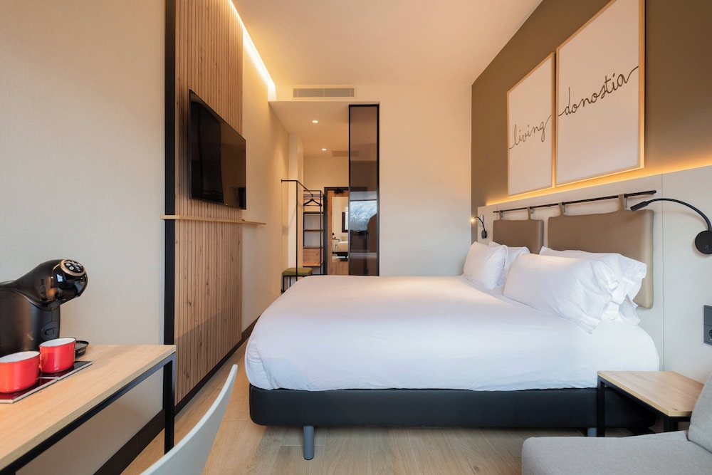 Habitación Superior del hotel Leonardo San Sebastián. Foto 4